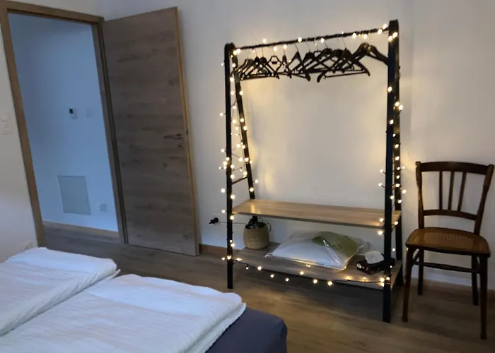 Le Charme De Bed & Breakfast 3*